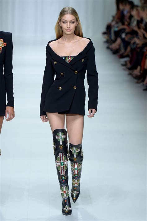 versace runway model